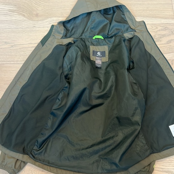 Champion army green hooded shell windbreaker jacket. Super cute details. 8/10. - Picture 5 of 6